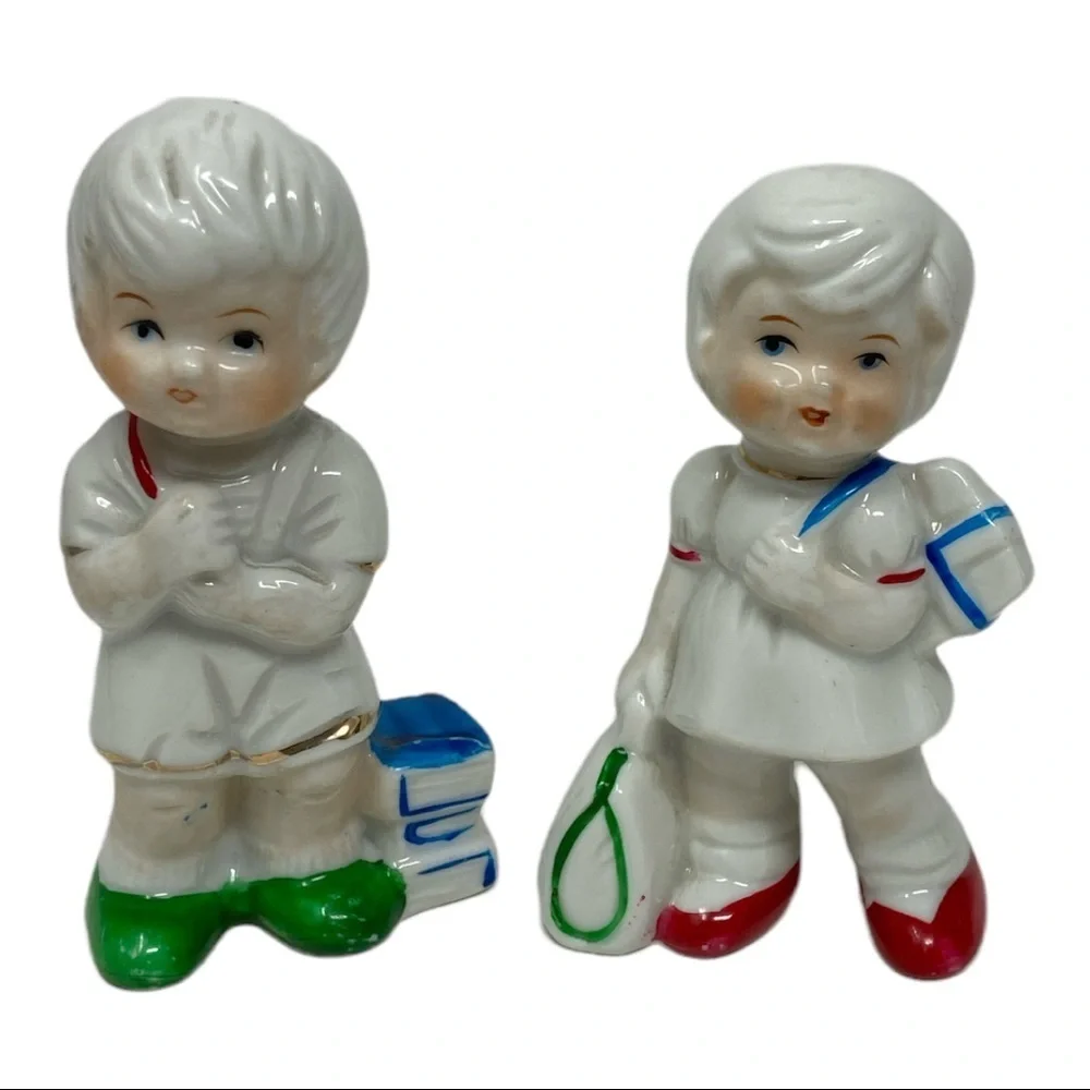 2 Beautiful Vintage Brother and Sister Porcelain School Kids Small Figurines